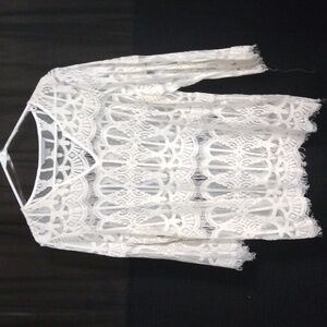 White Lace Top, Size XL,New,by Valerie Stevens,Beautiful.